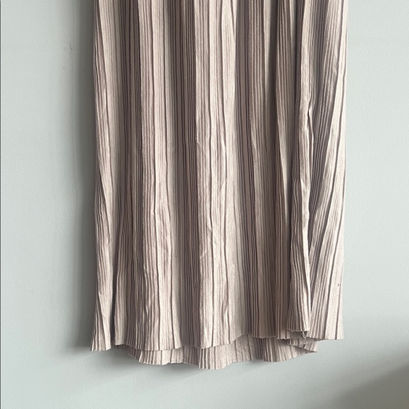 OAK + FORT Light Muted Lilac Maxi Dress - Picture 4 of 4